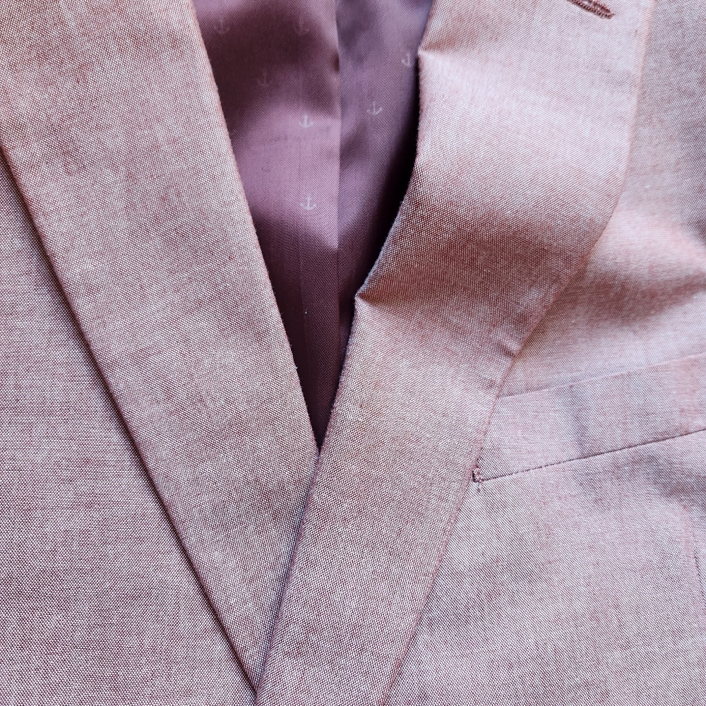 Suit - Picture 6 of 8